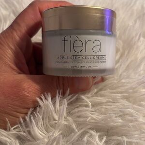 Apple Stem Cell Cream - Elegant White